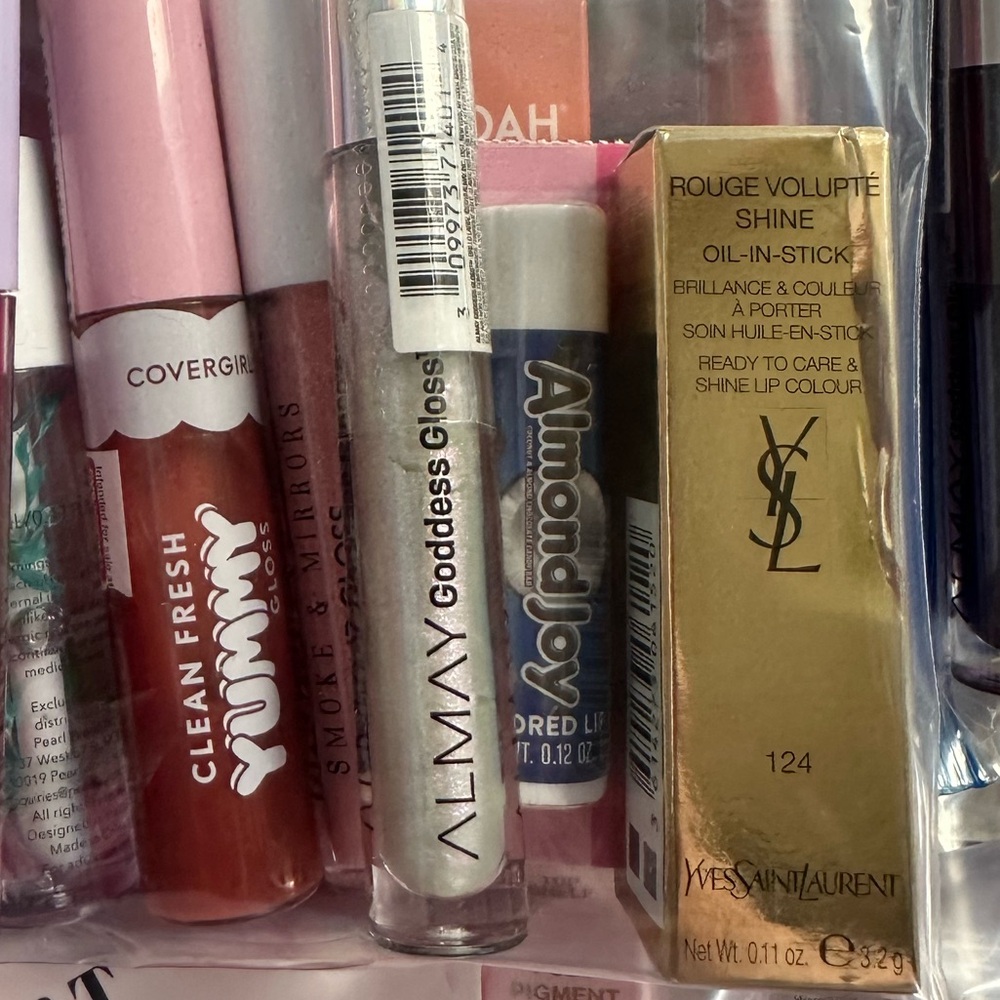 Mystery Box - 10 Lip Products brand new - Picture 4 of 7